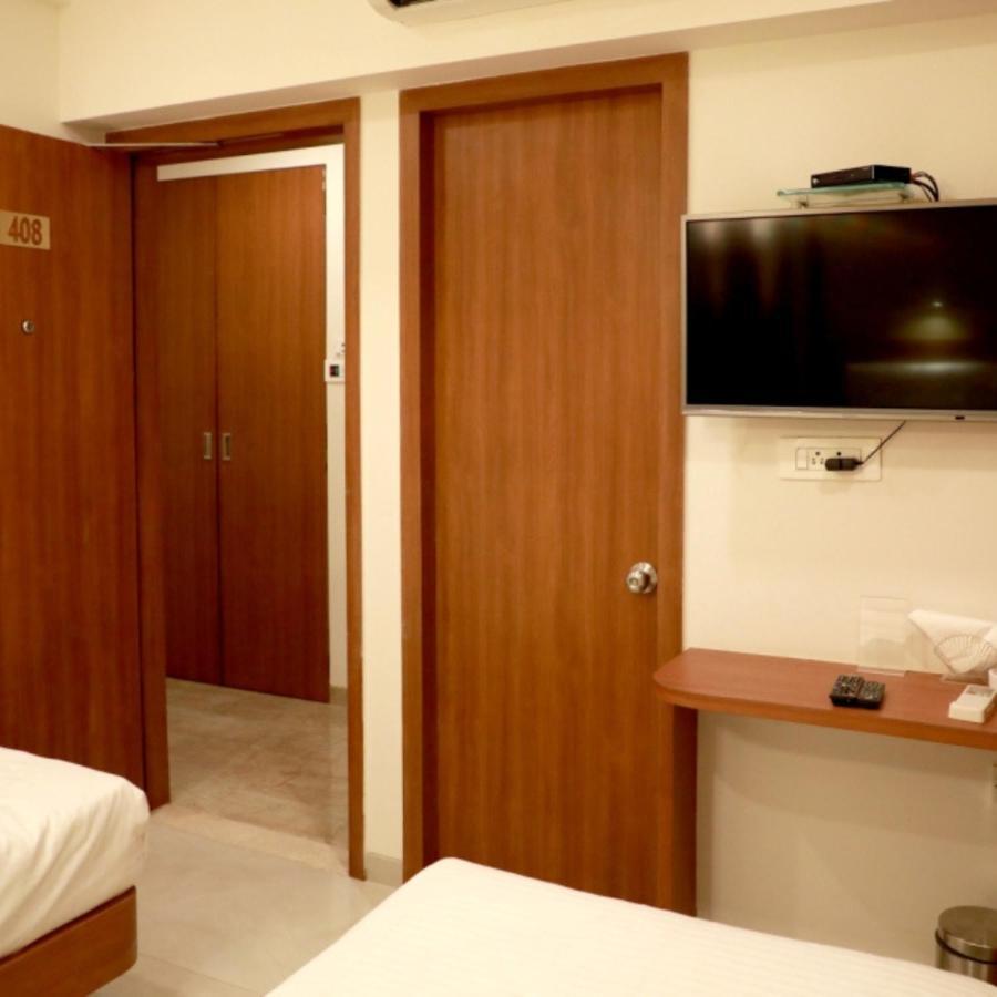 Hotel Lords, Fort Mumbai Bagian luar foto