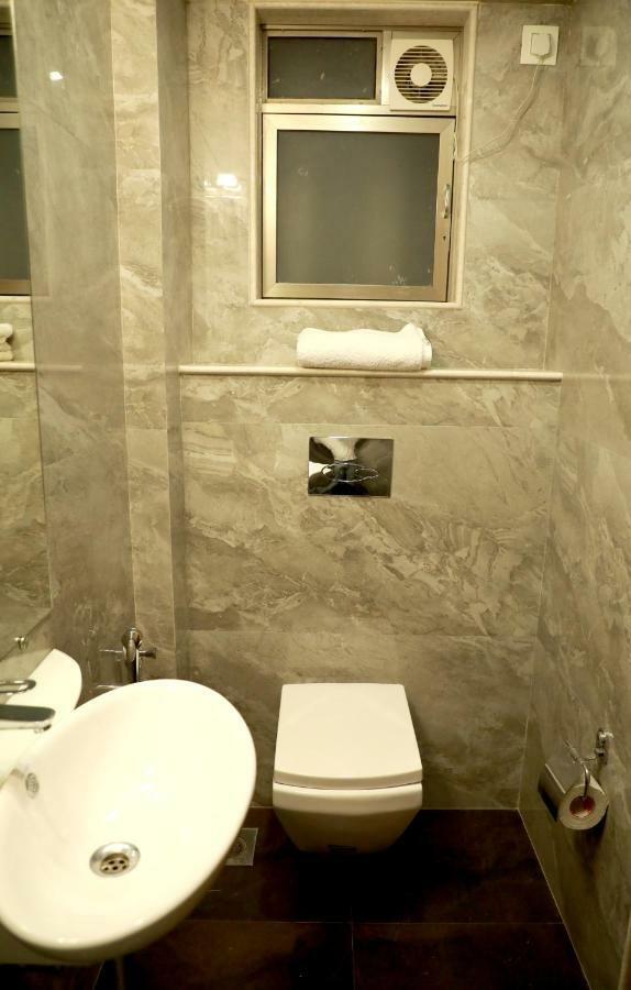 Hotel Lords, Fort Mumbai Bagian luar foto