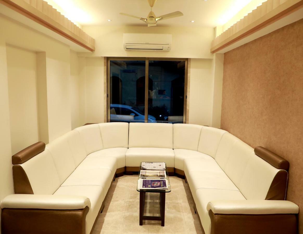 Hotel Lords, Fort Mumbai Bagian luar foto