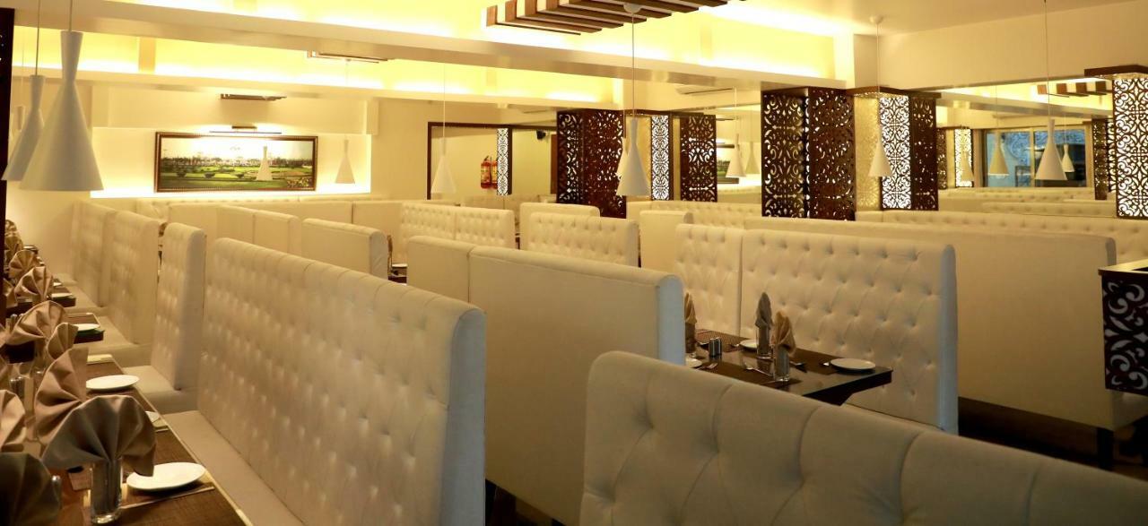 Hotel Lords, Fort Mumbai Bagian luar foto
